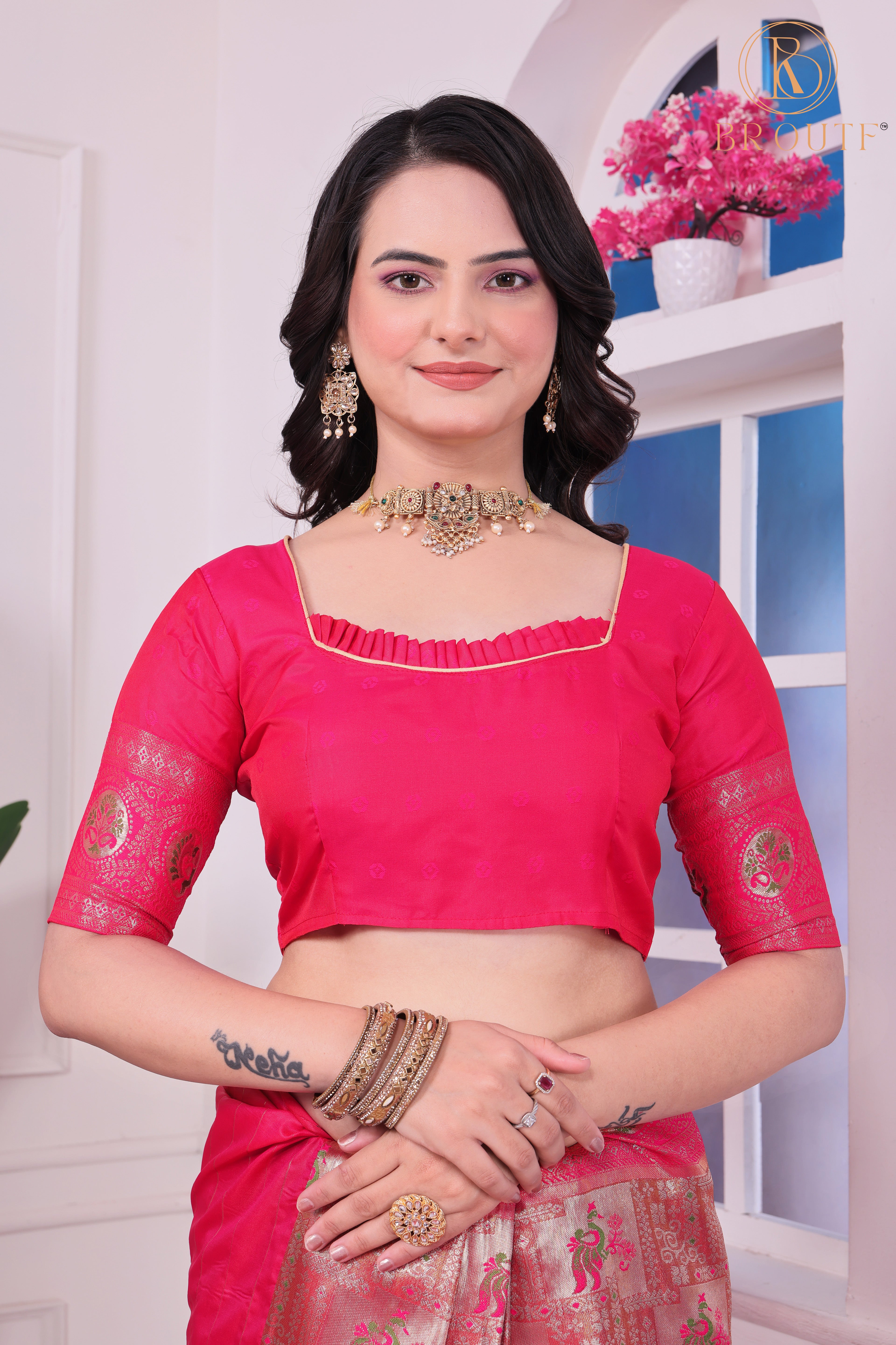 Elegant Pink Soft Silk Saree with Banarasi Zari Weaving and Tassels