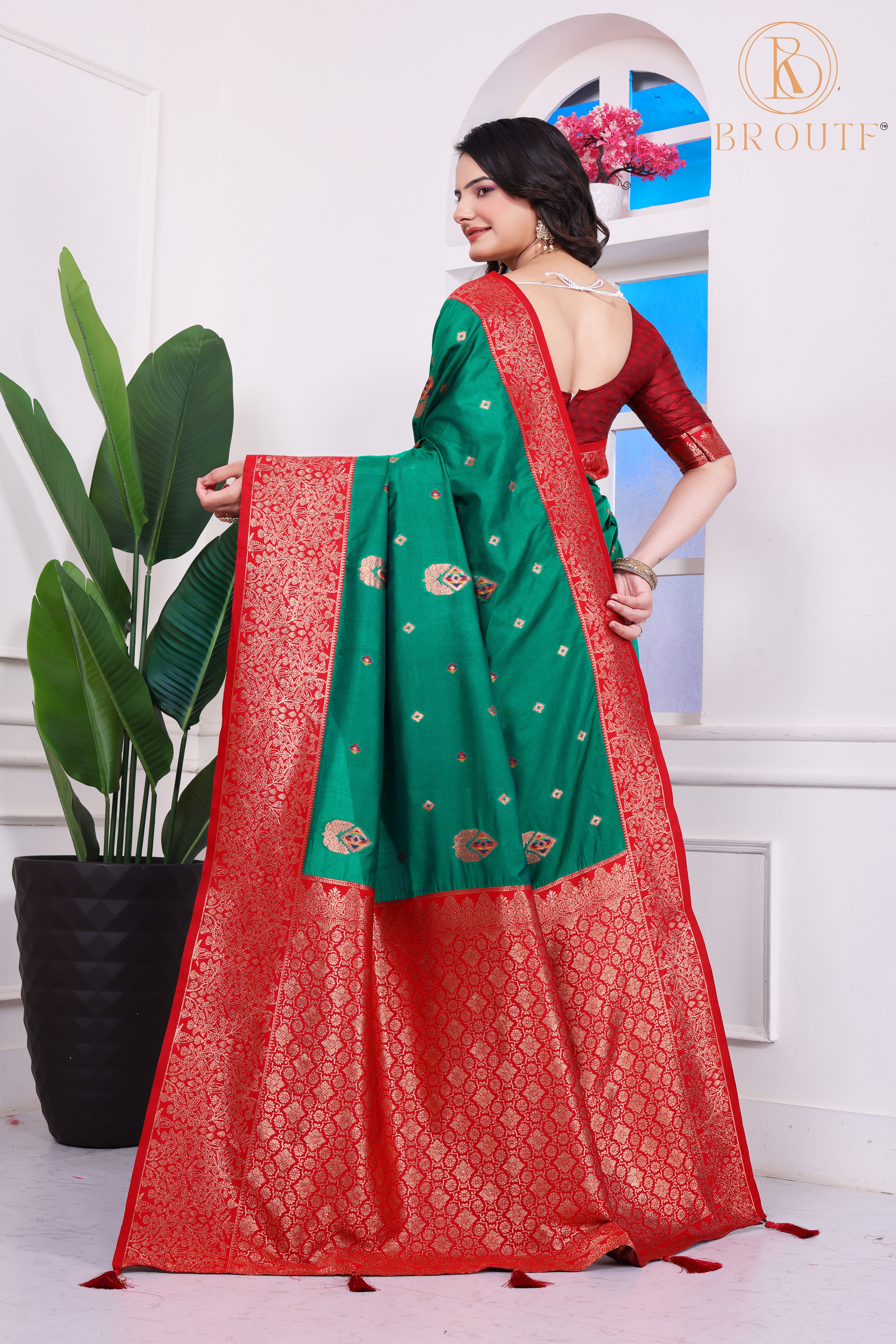 Regal Green Banarasi Silk Saree with Zari Weaving & Red Border