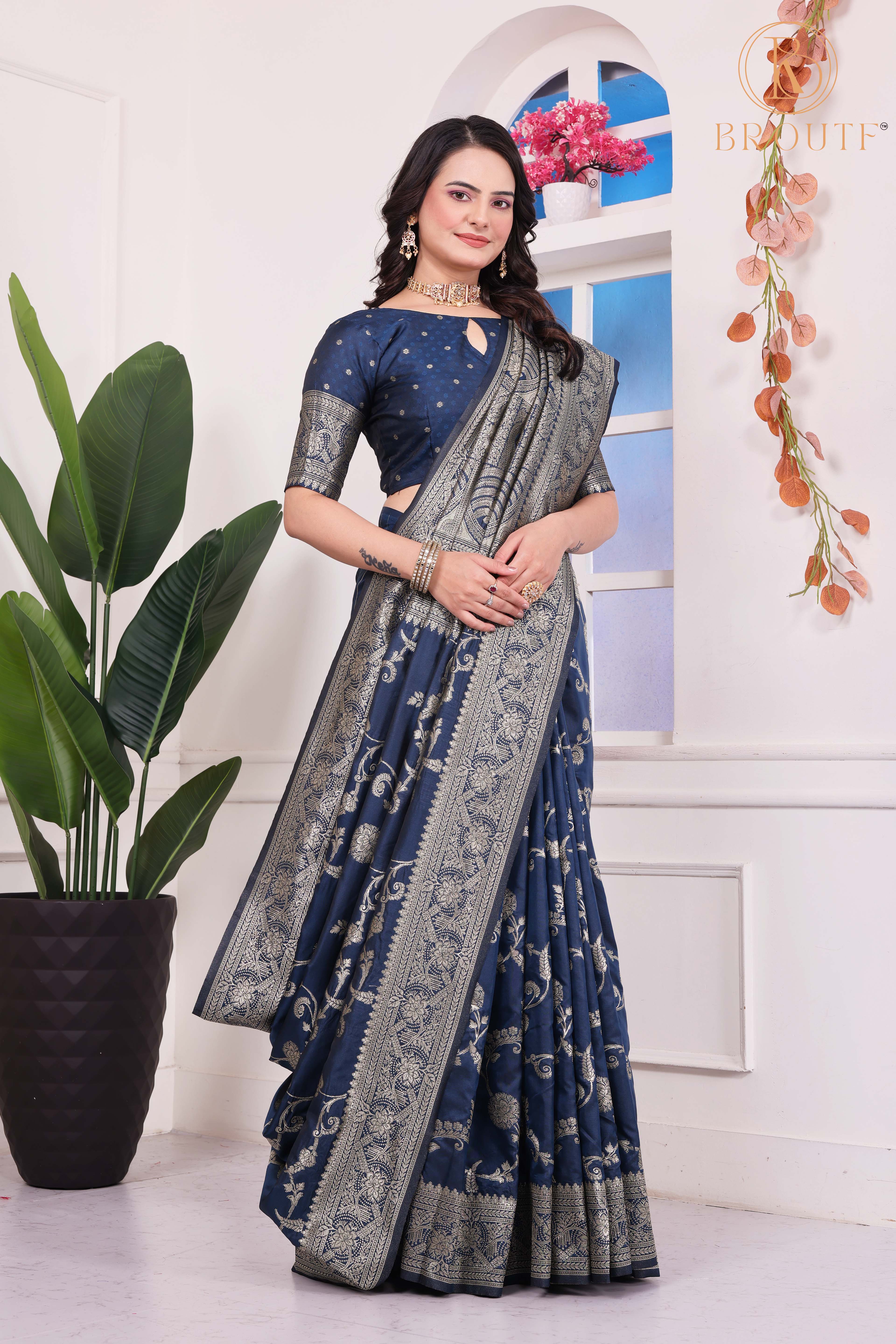 Elegant Navy Blue Banarasi Silk Saree with Intricate Zari Weave