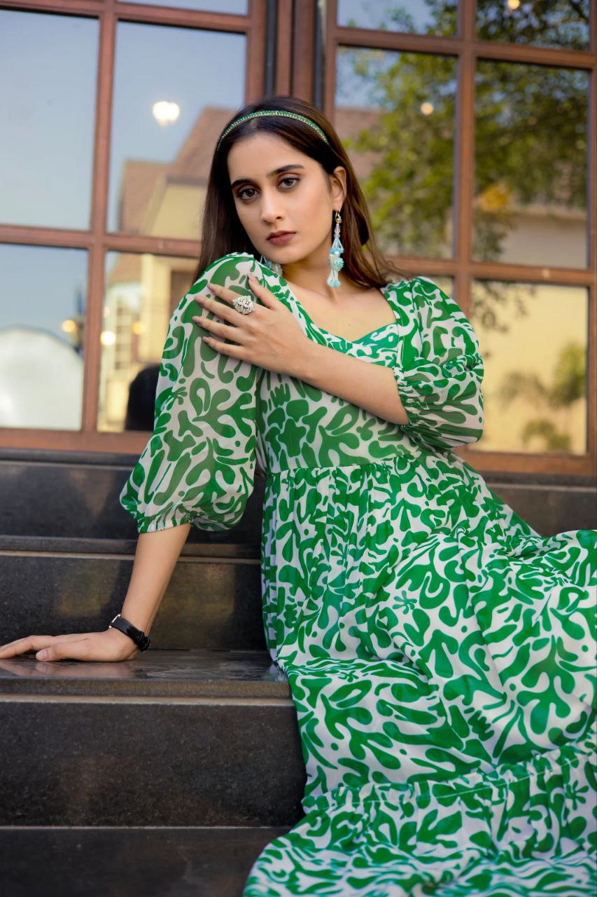 Women's Green & White Abstract Floral Georgette Maxi Dress