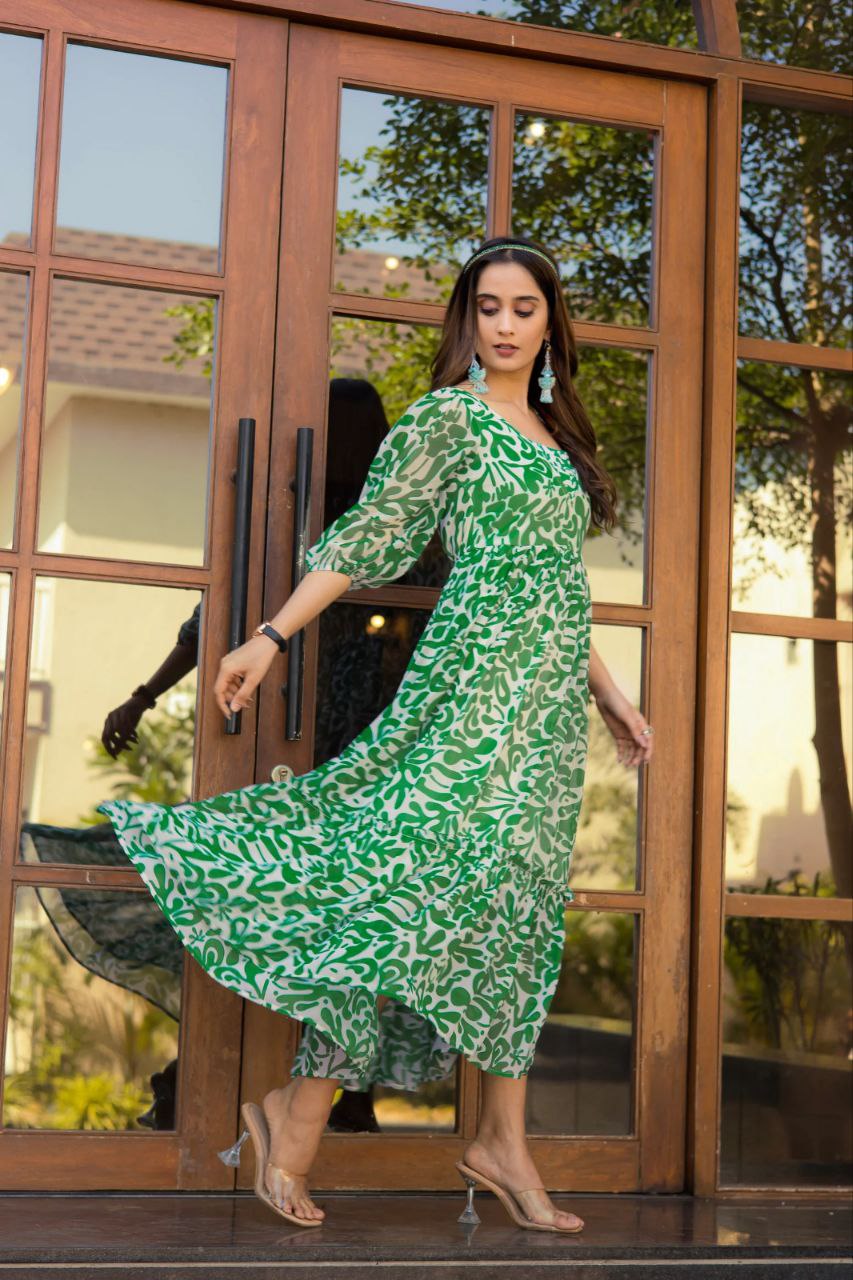 Women's Green & White Abstract Floral Georgette Maxi Dress