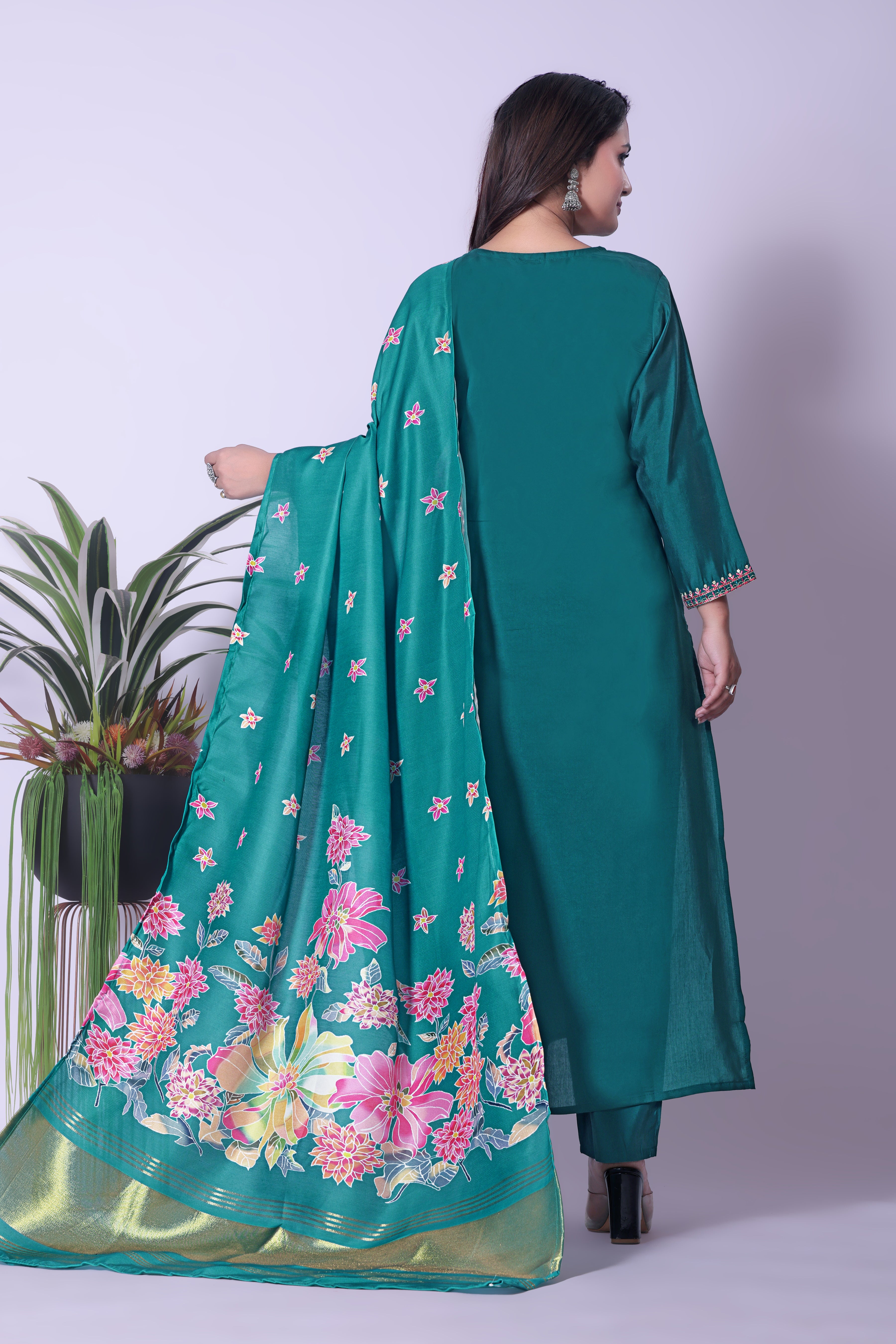 Stylish Embroidered Kurta & Pant Set with Organza Dupatta