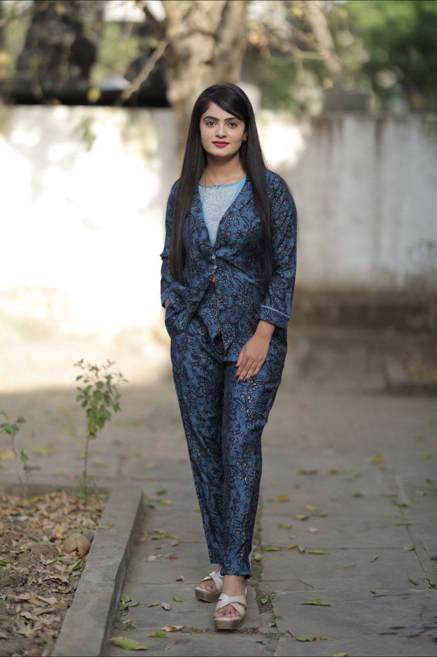 Women's Stylish Blue Silk Blend Printed Co-ord Set