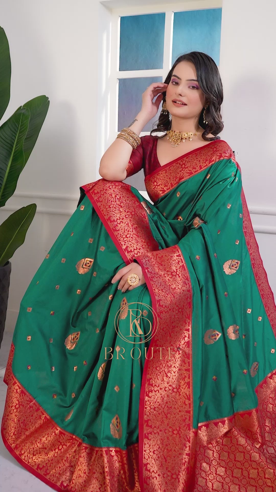 Regal Green Banarasi Silk Saree with Zari Weaving & Red Border