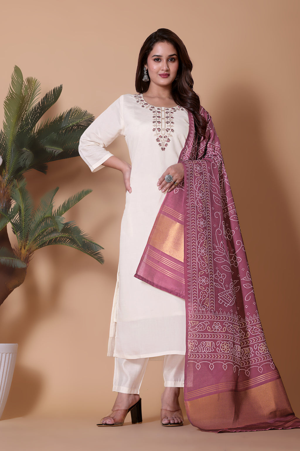 Women's Off-White Ethnic Motif Embroidered Kurti Set paired with Zari Border Bandhani Dupatta