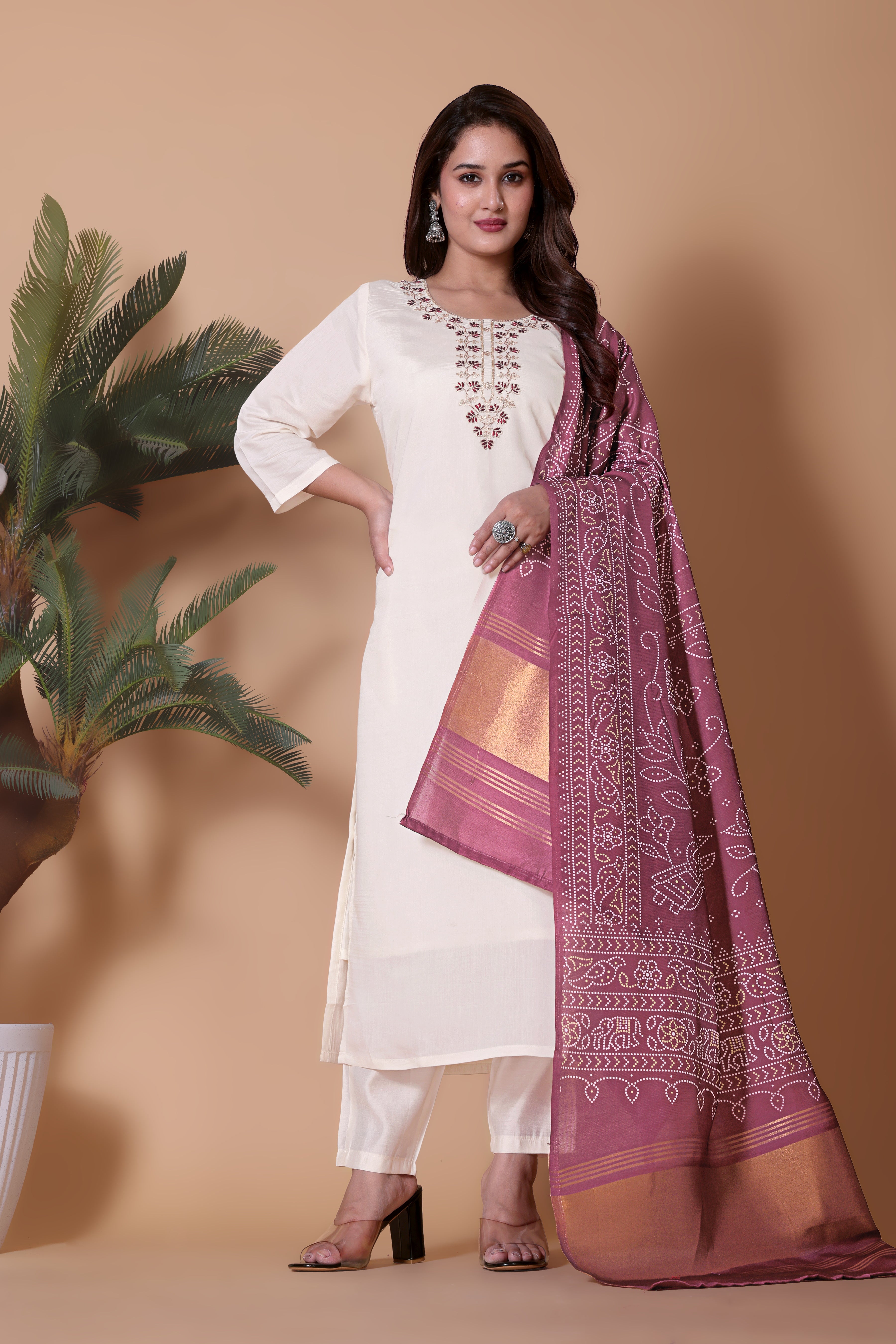 Women's Off-White Ethnic Motif Embroidered Kurti Set paired with Zari Border Bandhani Dupatta