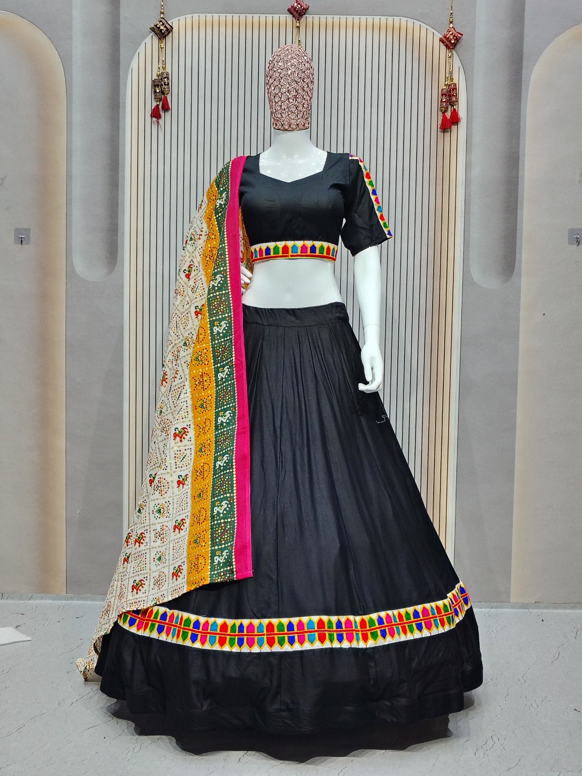 Traditional Black Chaniya Choli with Vibrant Bandhani Print Dupatta